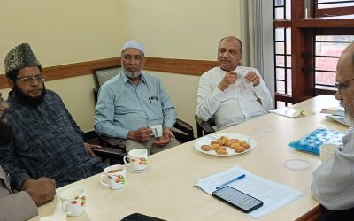 **Former Karnataka Officials Discuss Muslim Community and Communal Harmony with JIH Leaders**