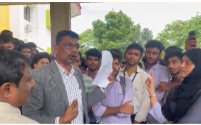 Protest by Students of Mangalore University on College Issues Led by SIO Dakshina Kannada